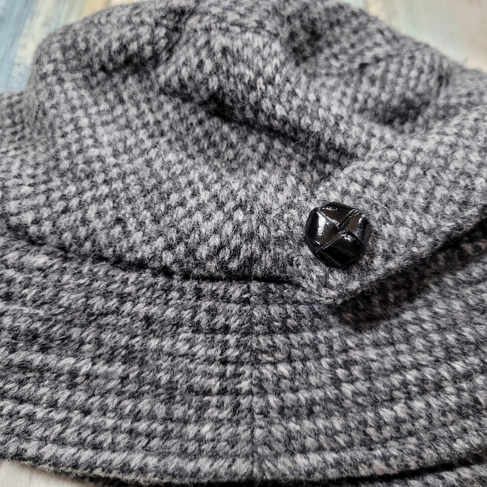 Ralph Lauren Bucket Hat. - Picture 10 of 13
